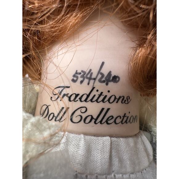 Traditions Victorian Doll Collection Angelina Porcelain Numbered 534 - Picture 10 of 10